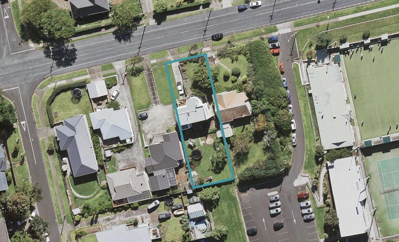 35 Taylor Road, Mangere Bridge, Auckland - Carousel 1