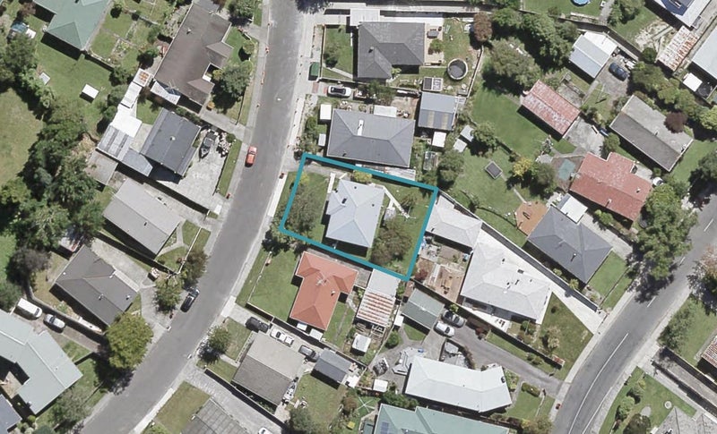 34 Oregon Drive, Maoribank, Upper Hutt - Carousel 1
