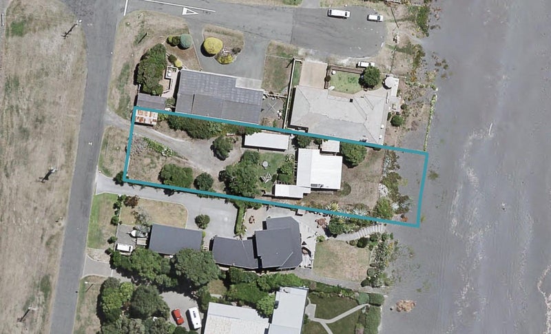 3 Ferguson Street South, Bay View, Napier - Carousel 1