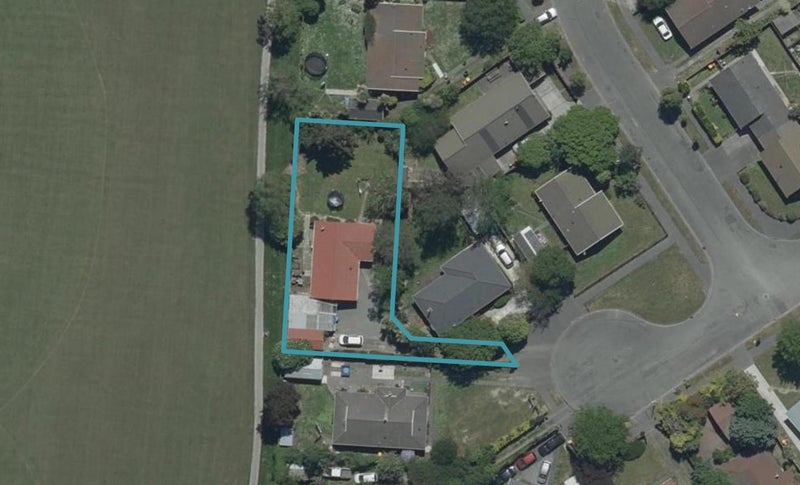 12A Saunders Place, Redwood, Christchurch - Carousel 1