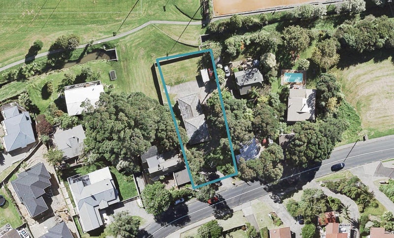 2/27 Glencoe Road, Browns Bay, Auckland - Carousel 1