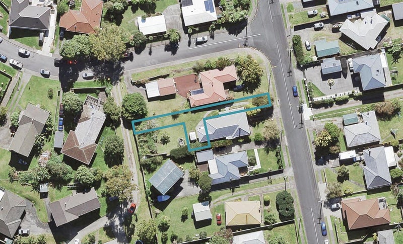 20D Gilliam Street, New Lynn, Auckland - Carousel 1