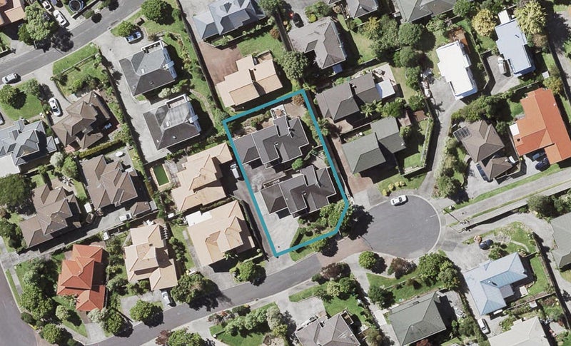 2/6 Delamare Court, Sunnynook, Auckland - Carousel 1