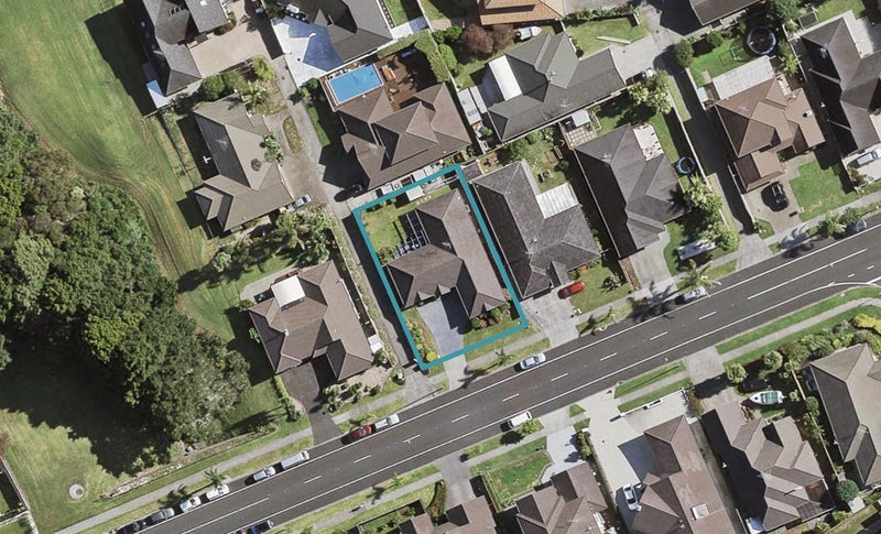 174 Charles Prevost Drive, The Gardens, Auckland - Carousel 1
