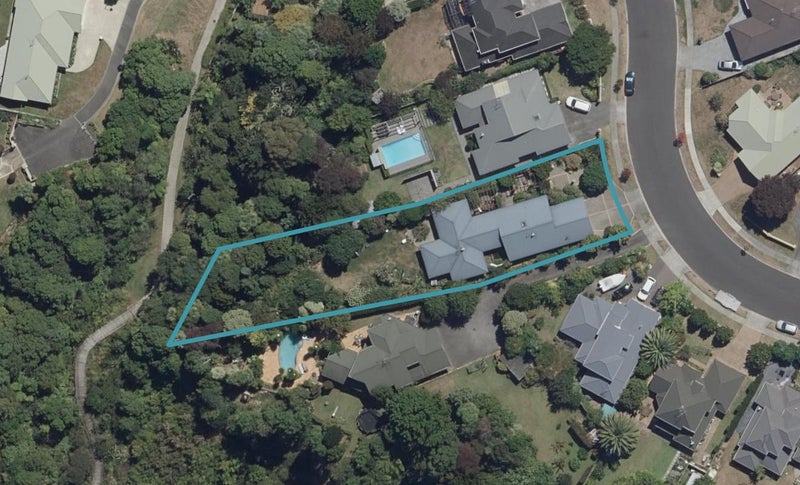 25 Keswick Crescent, Huntington, Hamilton - Carousel 1