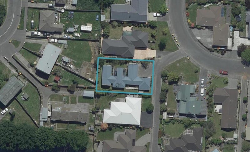 56 Regency Crescent, Redwood, Christchurch - Carousel 1