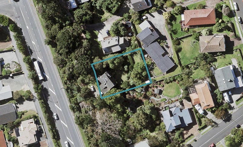 645 East Coast Road, Browns Bay, Auckland - Carousel 1