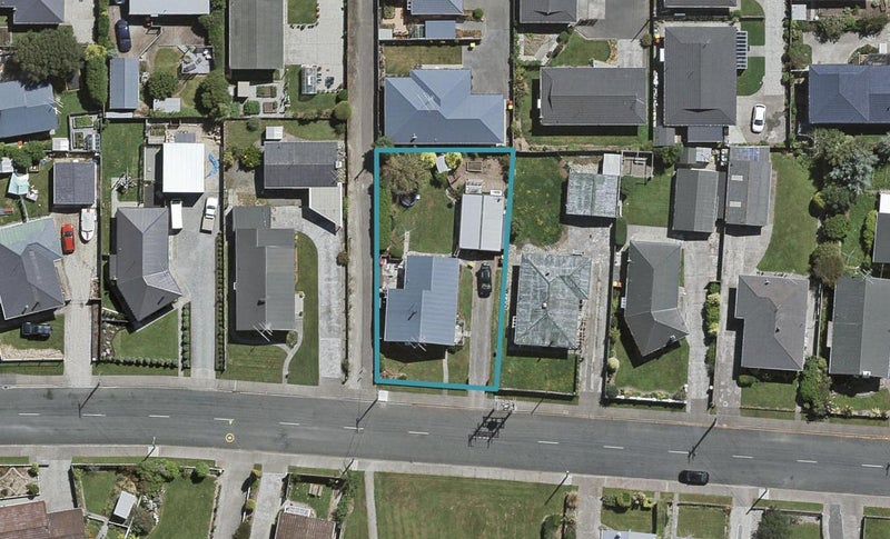76 Edinburgh Crescent, Waikiwi, Invercargill - Carousel 1