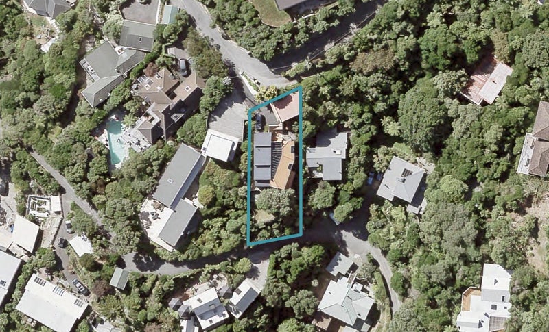 24 Howard Road, Point Howard, Lower Hutt - Carousel 1