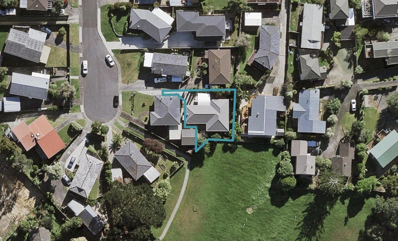 10A McHardy Place, Glenfield, Auckland - Carousel 1