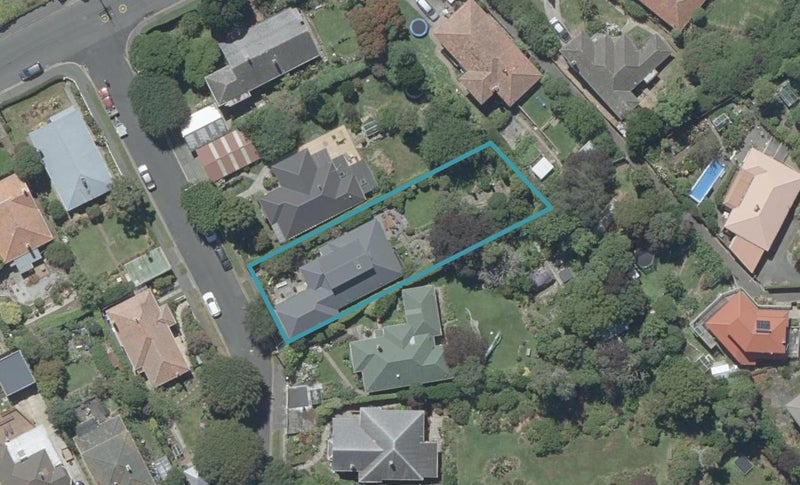 42 Grandview Crescent, Opoho, Dunedin - Carousel 1