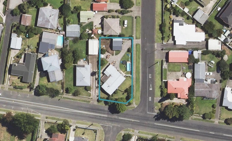 2 Charles Street, Riverdale, Gisborne - Carousel 1