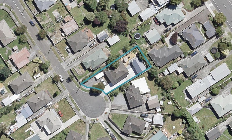 7 Carroll Grove, Trentham, Upper Hutt - Carousel 1