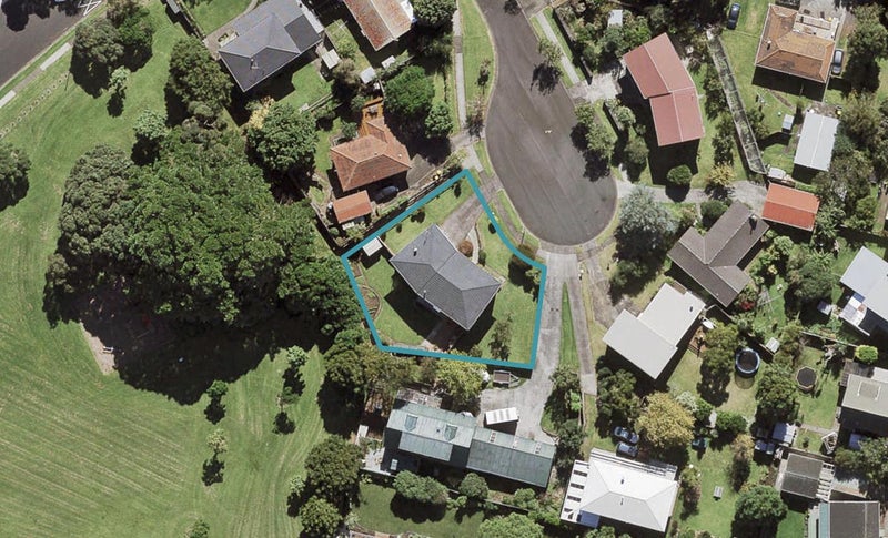 5 Witla Court, Mangere Bridge, Auckland - Carousel 1