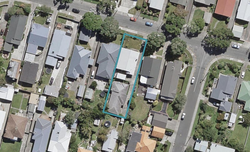 2/29 Ariki Street, Boulcott, Lower Hutt - Carousel 1