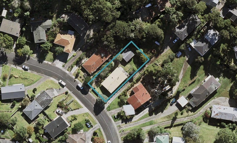 61 Ayton Drive, Totara Vale, Auckland - Carousel 1