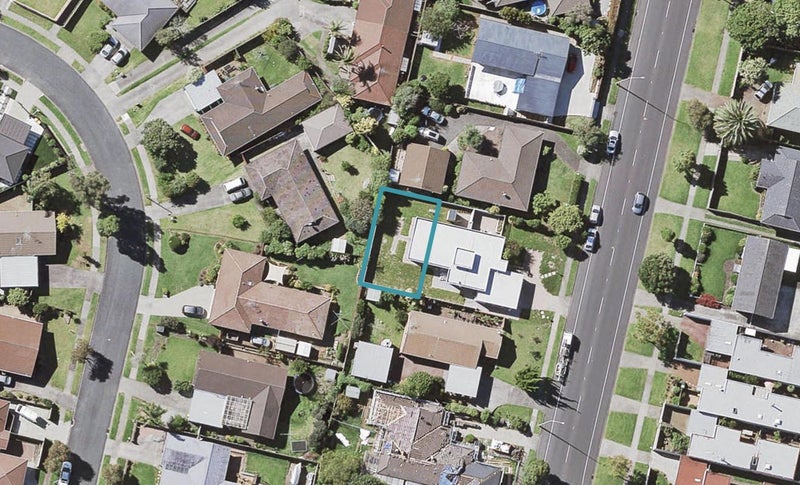 307D Bucklands Beach Road, Bucklands Beach, Auckland - Carousel 1