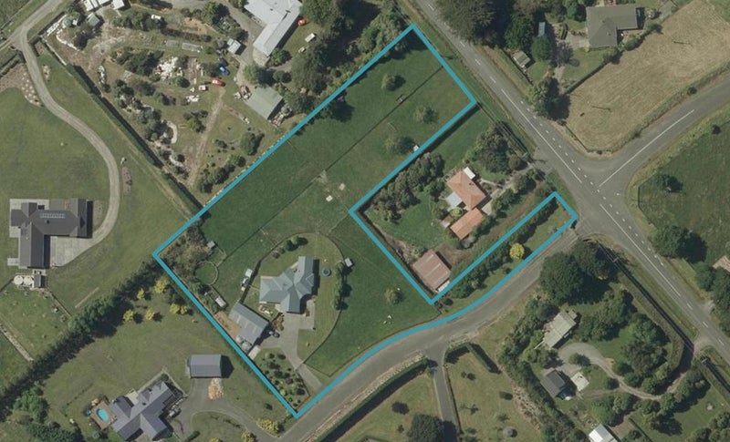 12 Stonebrook Lane, Kelvin Grove, Palmerston North - Carousel 1