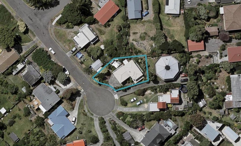 9A Frances Street, Waikanae Beach, Waikanae - Carousel 1