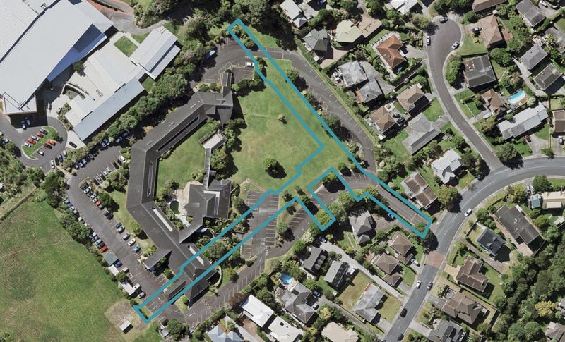 6 Monstedt Terrace, Windsor Park, Auckland - Carousel 1