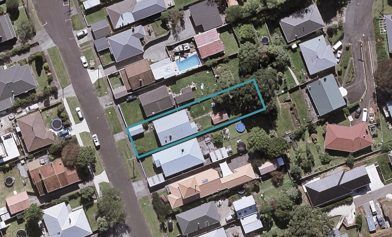 25 Lyn Street, Lynmouth, New Plymouth - Carousel 1