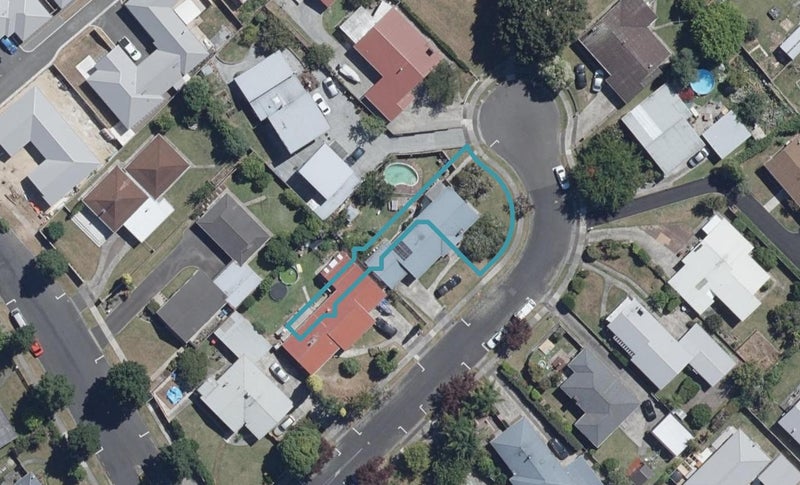 4/3 Bowen Place, St Andrews, Hamilton - Carousel 1