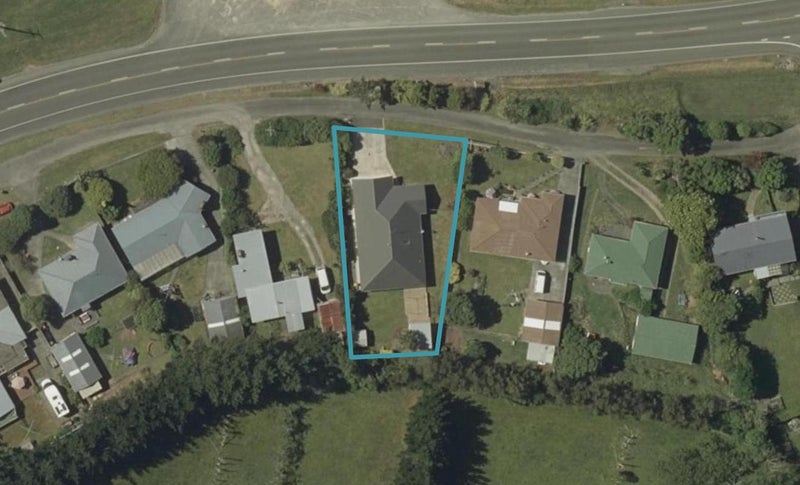 43 Honore Drive, Linton, Palmerston North - Carousel 1