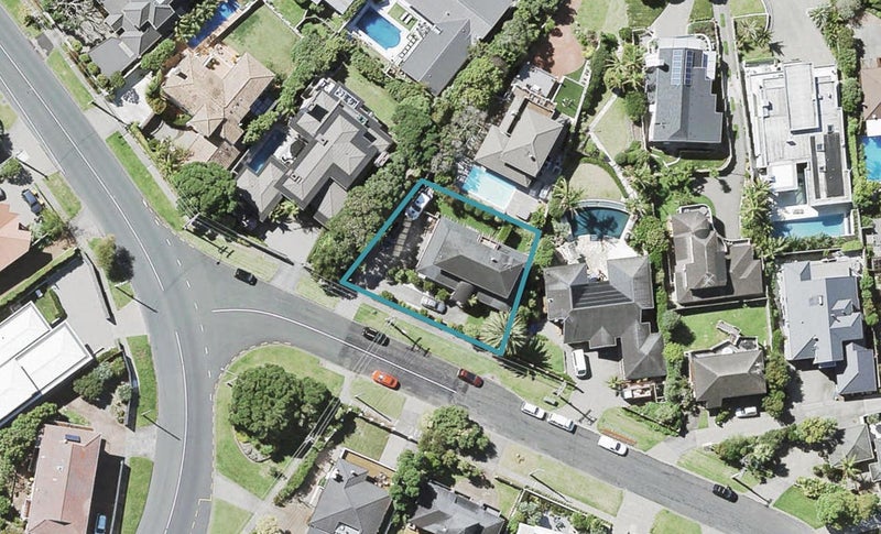 63 View Road, Campbells Bay, Auckland - Carousel 1