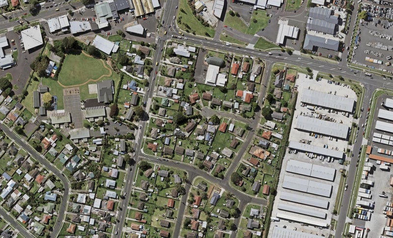 10 Amuri Place, Otara, Auckland - Carousel 1