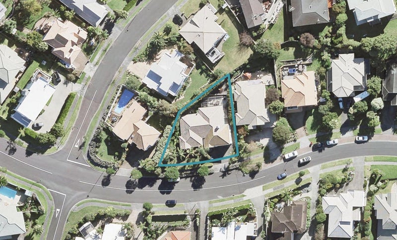 10 Caversham Drive, Torbay, Auckland - Carousel 1