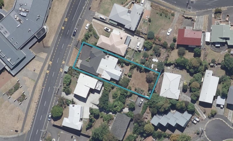 98 Hillcrest Road, Hillcrest, Hamilton - Carousel 1