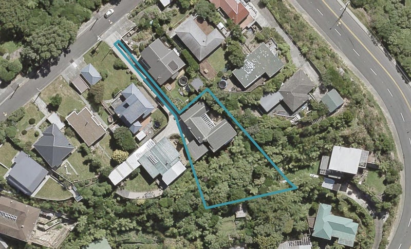 7 Te Whiti Grove, KOROKORO, LOWER HUTT - Carousel 1