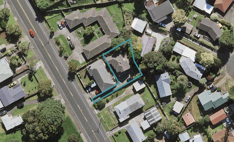 87A Coronation Road, Mangere Bridge, Auckland - Carousel 1