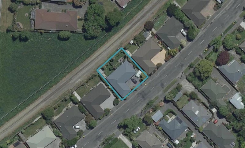 9 Farquhars Road, Redwood, Christchurch - Carousel 1