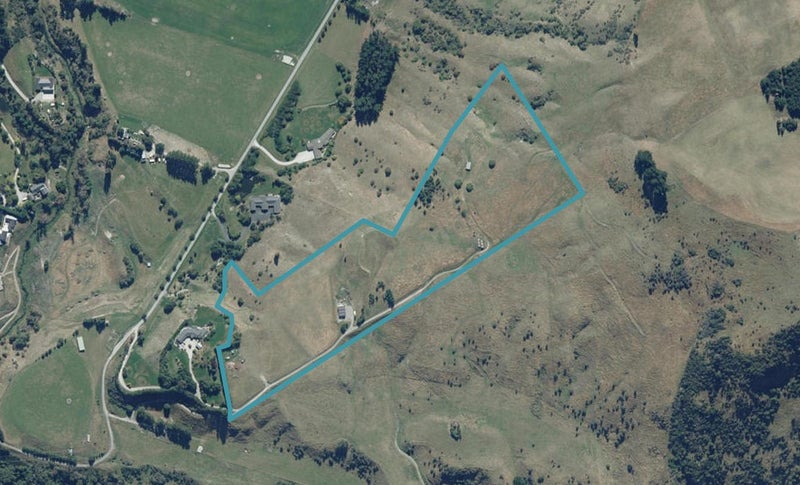 117 Alec Robins Road, Lake Hayes, Queenstown - Carousel 1