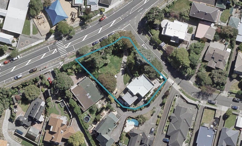 72 Kings Crescent, Hutt Central, Lower Hutt - Carousel 1