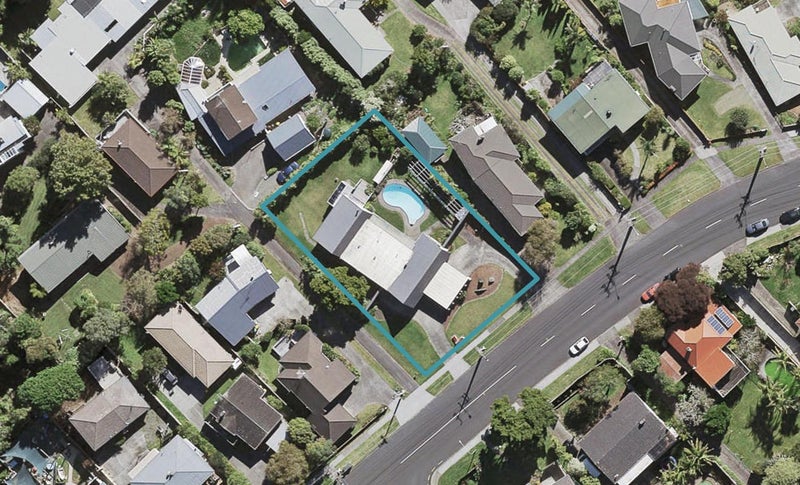 76 Coronation Road, Hillcrest, Auckland - Carousel 1
