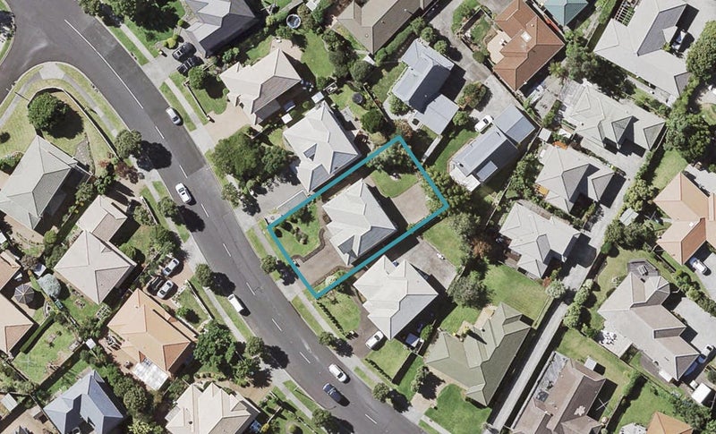 53 Orangewood Drive, Northpark, Auckland - Carousel 1