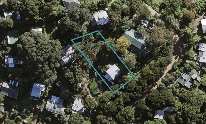 6 Hillside Road, Ostend, Waiheke Island - Carousel 1