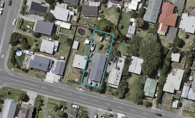 19 Ocean Road, Paraparaumu Beach, Paraparaumu - Carousel 1