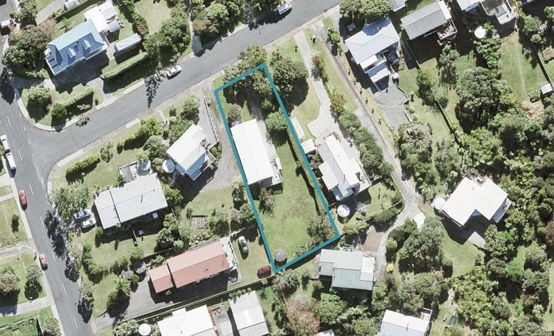 6 Kotanui Avenue, Army Bay, Whangaparāoa - Carousel 1