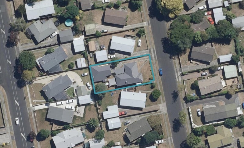 25 Elmwood Crescent, Pukete, Hamilton - Carousel 1