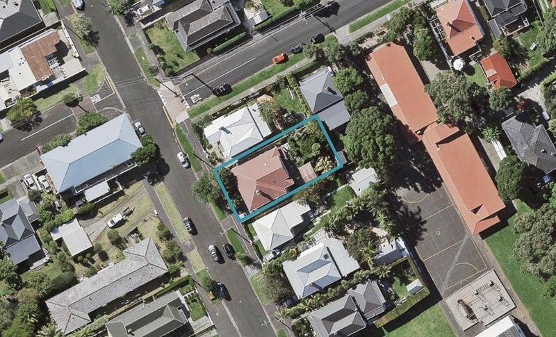 112 Victoria Road, Devonport, Auckland - Carousel 1