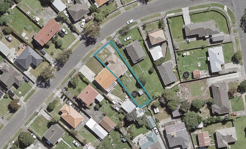 44 Milne Crescent, Taita, Lower Hutt - Carousel 1