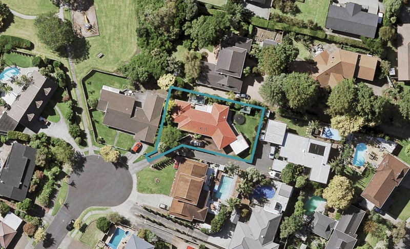 13 Hill Rise, Sunnyhills, Auckland - Carousel 1