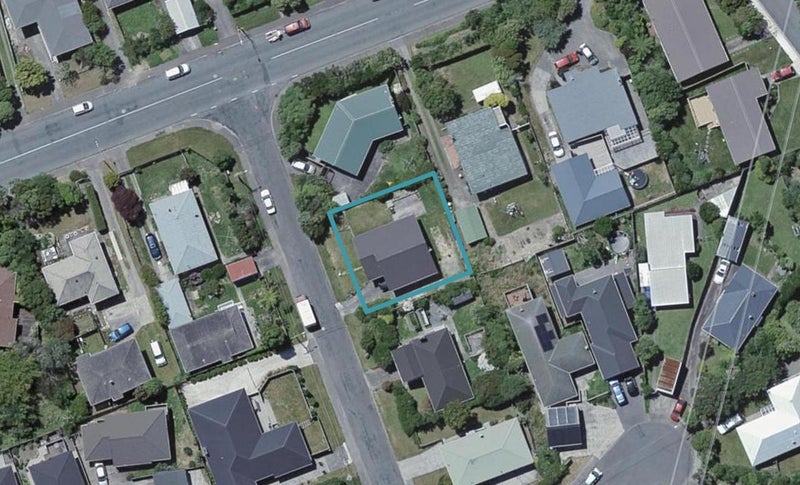 1A Kinapori Terrace, Newlands, Wellington - Carousel 1