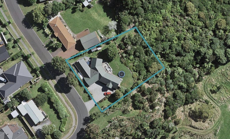 22 Clive Howe Road, Patumahoe, Pukekohe - Carousel 1
