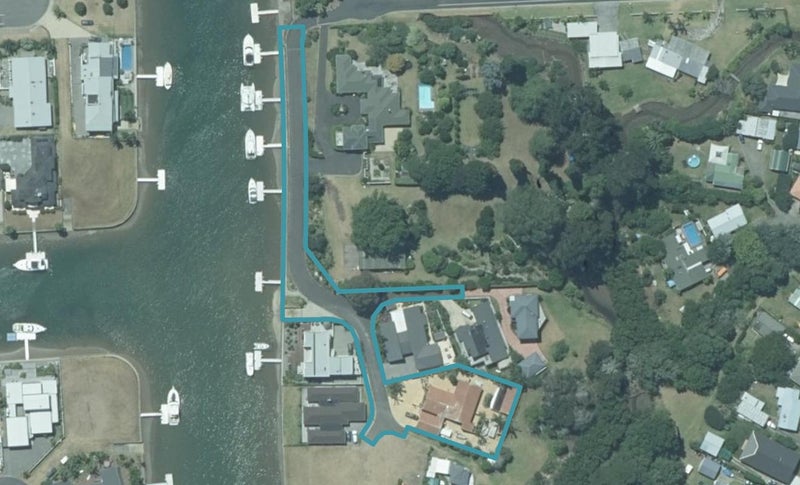 96 South Highway East, Whitianga - Carousel 1