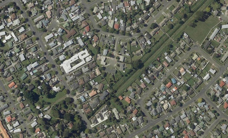 6 Cobb Place, Highbury, Palmerston North - Carousel 1