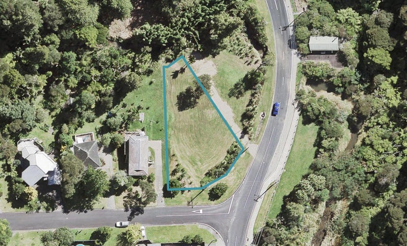 1 Fawcett Road, Laingholm, Auckland - Carousel 1